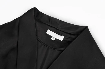 TWOTWINSTYLE Vintage Čierne Ženy Tričko Dlhý Rukáv V Krku Veľké Veľkosti Príležitostné Voľné Blúzky, Žena 2020 Jeseň Fashion Nový Štýlový