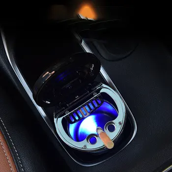 1 Ks Auto Popolník Modré LED osvetlenie Popolníka Bezdymového Prenosné Pohár Auto Popolník spomaľuje Horenie Cigarety Box S Autom Kompas
