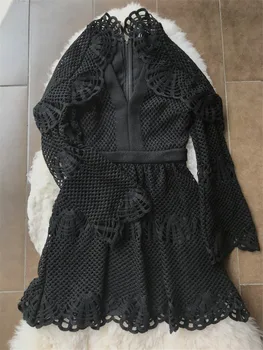 2018 Nové dorazí V krku háčkovanie čierne mini šaty, celý rukáv ženy šaty OL lady