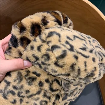 2019 Kórea jeseň zima vintage leopard plyšové vedro spp Japonský sladký a krásne rybár klobúk teple polstrovaný povodí spp 56-58 cm
