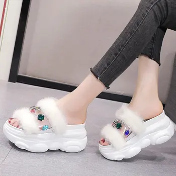 2020 lete nové hrubé dno zvýšené papuče módne transparentné drahokamu sandále žena bežné wild chlpaté papuče X097
