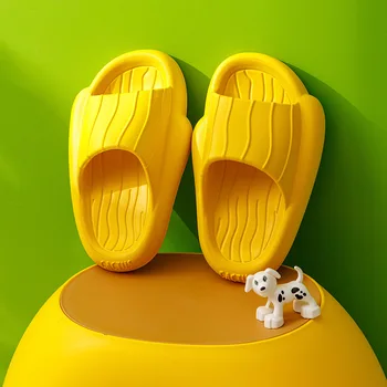 2021 nové detské sandále lete farbou cartoon hrubé dno non-slip kúpeľňa vnútorné plastové papuče