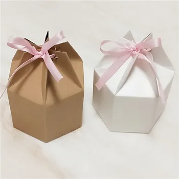 30pcs/veľa kraft papier šesťhranné kartón balenie cukroviniek box darček Šperky box s ružovou stuhou 6.8*9.5 cm