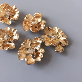 5 ks Gold diamond kvet zliatiny opráv clothesing DIY strane vlasy taška topánky box dekorácie, doplnky, materiály