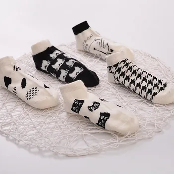5 párov/veľa módnych bavlna čierne a biele baby ponožky pre deti loď plytké úst ponožky chlapci/dievčatá krásne Priedušné ponožky