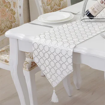 ADQKCLY Moderný Elegantný Stôl Runner Polyester Geometrický Obraz Strapec Patchwork Stôl Handričkou Výzdoba pre Strany Banquet Domov Dodanie