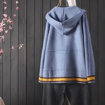 Bunda dámske 2020 jeseň nový pletený sveter s kapucňou kórejský štýl malé čerstvé tlačidlo sveter vonkajšom hornom vrecku
