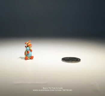 Disney Winnie the Pooh Tigger 2,5 cm mini bábika Akcie Obrázok Anime Dekorácie Zber Figúrka Toy model pre deti