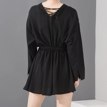 [EAM] Ženy Black Pracky Skladaný Obväz Šaty Nové tvaru Dlhý Rukáv Loose Fit Módne Príliv Jar Leto 2021 1U40201