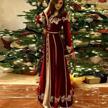 Eightale Marocký Kaftan Aarabic Večerné Šaty Dubaj Velvet Burgundsko Prom Šaty So Zlatým Čipky Moslimských Party Šaty 2020