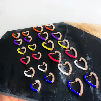 Farebné módne ženy šperky micro pave 5A iskrenie cz Neon smalt v Tvare srdca Huggie hoop náušnice