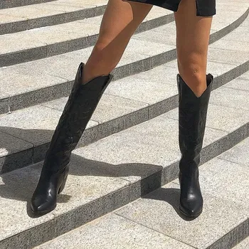 IN žena ukázal prst koleno dĺžke boot ženy kožené vyšívané vysokej boot robustný nízkom podpätku V otvorených žena západnej kovboj slim boot