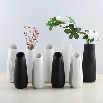 Jednoduché, moderné keramické vázy biela / čierna Európsky štýl jedálenský stôl váza domáce dekorácie módne váza, kreatívny darček