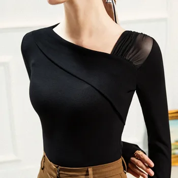 Jesenné a Zimné Nový Dizajn Zmysel pre Šikmé Rameno Black Slim Klesnutie Tričko dámske Vnútorné Nosenie Malých Tričko Európskej Tovaru