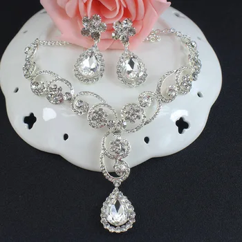 Jiayijiaduo Simulované Pearl Šperky, Svadobné Svadobné Šperky Sady striebro-farebný Kvet Choker Náušnice, Náhrdelník
