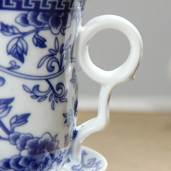 Jingdezhen keramické čaj nastaviť Modré a biele porcelánové Štyri kusy sada S kryt filtra šálku čaju