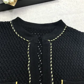 Luxusné Dizajnér Značky Pletený Sveter pre Ženy Ročníka Britského O Krk Duté Von Zlatý Tlačidlá Pletené Vesty Oblečenie