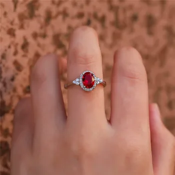 Luxusné Žena Red Crystal Kamenný Kruh Classic Strieborná Farba Snubné Prstene Pre Ženy Módne Svadobné Oválne Zirkón Zásnubný Prsteň