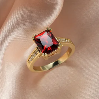 Luxusné Žena Red Crystal Kameň Šperky Kúzlo Zlatá Farba Tenké Snubné Prstene Pre Ženy Vintage Štvorcový Zirkón Zásnubný Prsteň