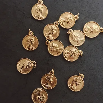 MODAGIRL Veľkoobchodné Ceny Trendy Nehrdzavejúcej Ocele Zlatý Prívesok Náhrdelník 3D Kráľovná Mincí Náhrdelník Šperky Žena 2020