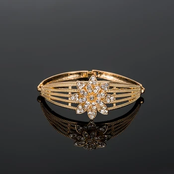 MUKUN Nigérijský Svadobné Svadobné Šperky Luxusný Dubaj Zlatá farba Šperky Sady pre Ženy Kvety Náhrdelník Afriky Korálky Šperky Set