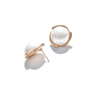 Móda Elegantný Francúzsky Pearl Stud Náušnice Pre Ženy Atraktívnemu Kolo Jednoduché Zlaté Kovové Simulované Perly Náušnice 2019 Nové Šperky