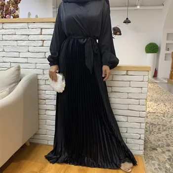 Nové Modely Elegantné Skromné Nosiť Hodvábne Veľké Skladaný Maxi Dlhý Rukáv Abaya Ženy Satin Moslimské Oblečenie Islamskej Turkeey Módne Duabi