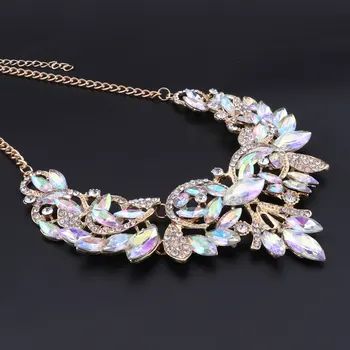 Nový Luxusný Indian Svadobné Šperky Sady Svadobné Party Kostým Šperky Dámske Módne Darčeky Listy Crystal Náhrdelníky Náušnice, Sety