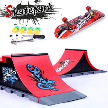 Náhodné 1Pcs Mini Prst Skateboard Hmatníkom Rampy Park pre Profesionálne Prst Skatepark Hračky Darček pre Deti od 6 Štýlov