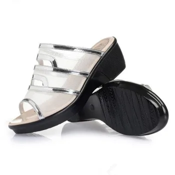 Podpora 2020 Nové Letné dámske Sandále a Papuče Elegantné Pohodlie Oka Originálne Kožené Topánky Ženy Sandále Wild Plus Veľkosť