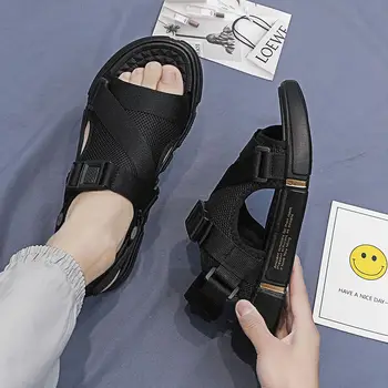 Priedušná oka vzduchu sandále pre človeka bežné papuče nový príchod 2020 človeka športové sandále chlapec obuv pre voľný čas
