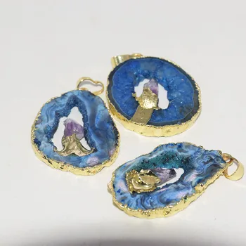 Prírodné Plátok Geode Druzy Kameň Prívesok šperky čo 2020 big Blue Hole Nepravidelný zlato kúzlo agates srdce gem DIY príslušenstvo