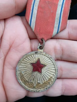 Pôvodné Medaila Za Zásluhy KĽDR Severná Kórea Pripnúť Odznak