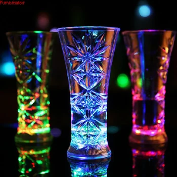 Roztomilý LED Automatické Blikajúce Pohár Senzor Svetla Do lebky Hrnček Víno, Pivo, Whisky Piť Vianočný Večierok Bar Club drinkware 400~550ml