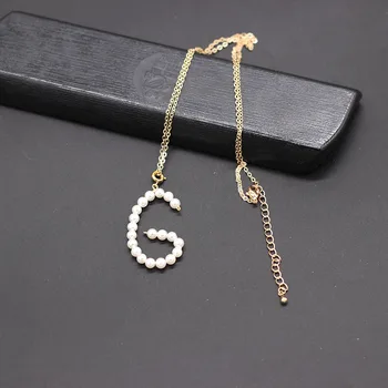 Temperament náhrdelník Nové módne jednoduché vietor ručné sladkovodné perly anglickej abecedy osobnosti náhrdelník 875