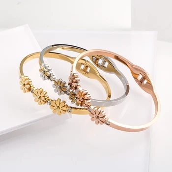 Tri kvety CZ Farba Crystal, Náramky & Bangles Očarujúce Zlatá Farba Luxusné Jar Spona z Nerezovej Ocele Náramok Šperky