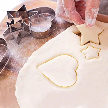 Vianočný Darček 12 PC s Tortu Cookie Plesne Fréza Nehrdzavejúca Oceľ D I Y Pečenie Formy Cookie Režim Sušienky, Koláče Kuchynský Nástroj