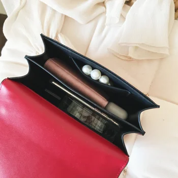 Vysoko Kvalitný Peeling Kože Malé Ramenné Messenger Tašky Pre Ženy 2020 Reťazca Nit Zámok Crossbody Taška Ženy Cestovanie Mini Tašky