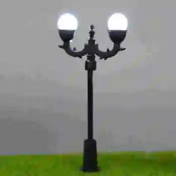 Výška LED Teplá Biela Záhrada Linghts 1:150 Rozsahu 7 cm Model Park Scenérie Lamppost Dvakrát hlavu 3V Miniatúrny Model Krajiny Svetlo