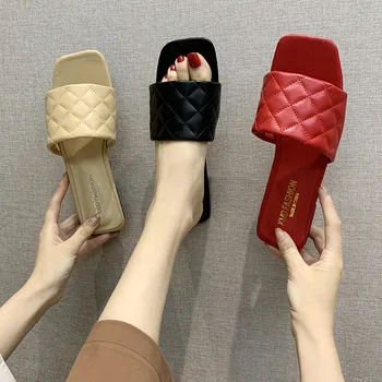 Štvorcové Prst Sandále Ženy Ploché Dno 2020 Nové Letné Vonkajšie Nosenie Otvorené Prst Módne Wild In Prílev Čistých Červených Flip Flops