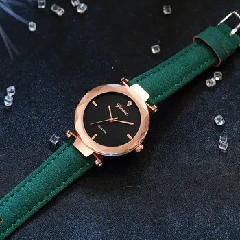 Ženeva Žena Náramkové hodinky Kožený pásik, Analóg Kremeň Diamant hodinky ženy hodiny ženy 2020 dámske hodinky